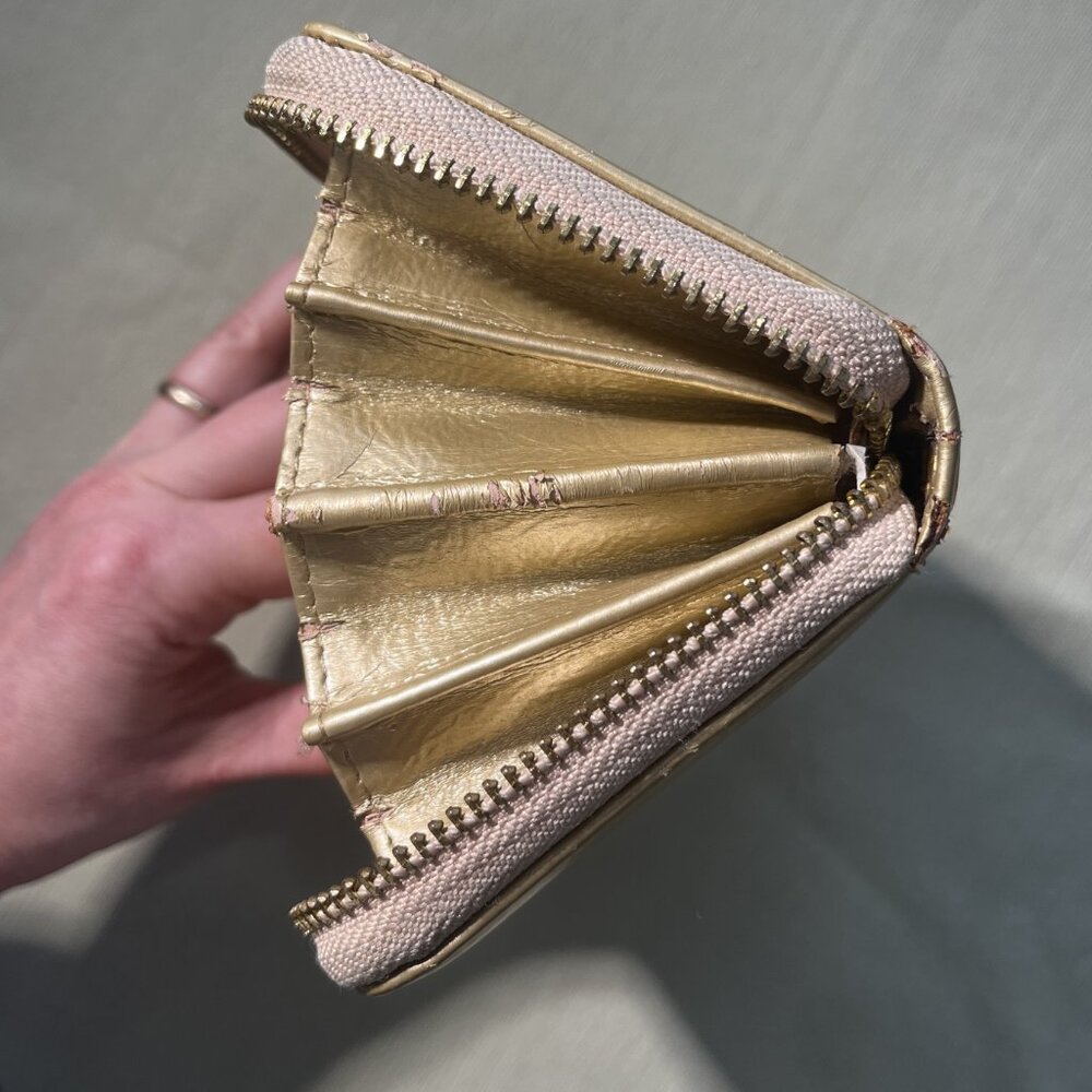 Tory Burch Robinson Metallic Zip-Around Wallet in Pale Gold - Picture 9 of 13